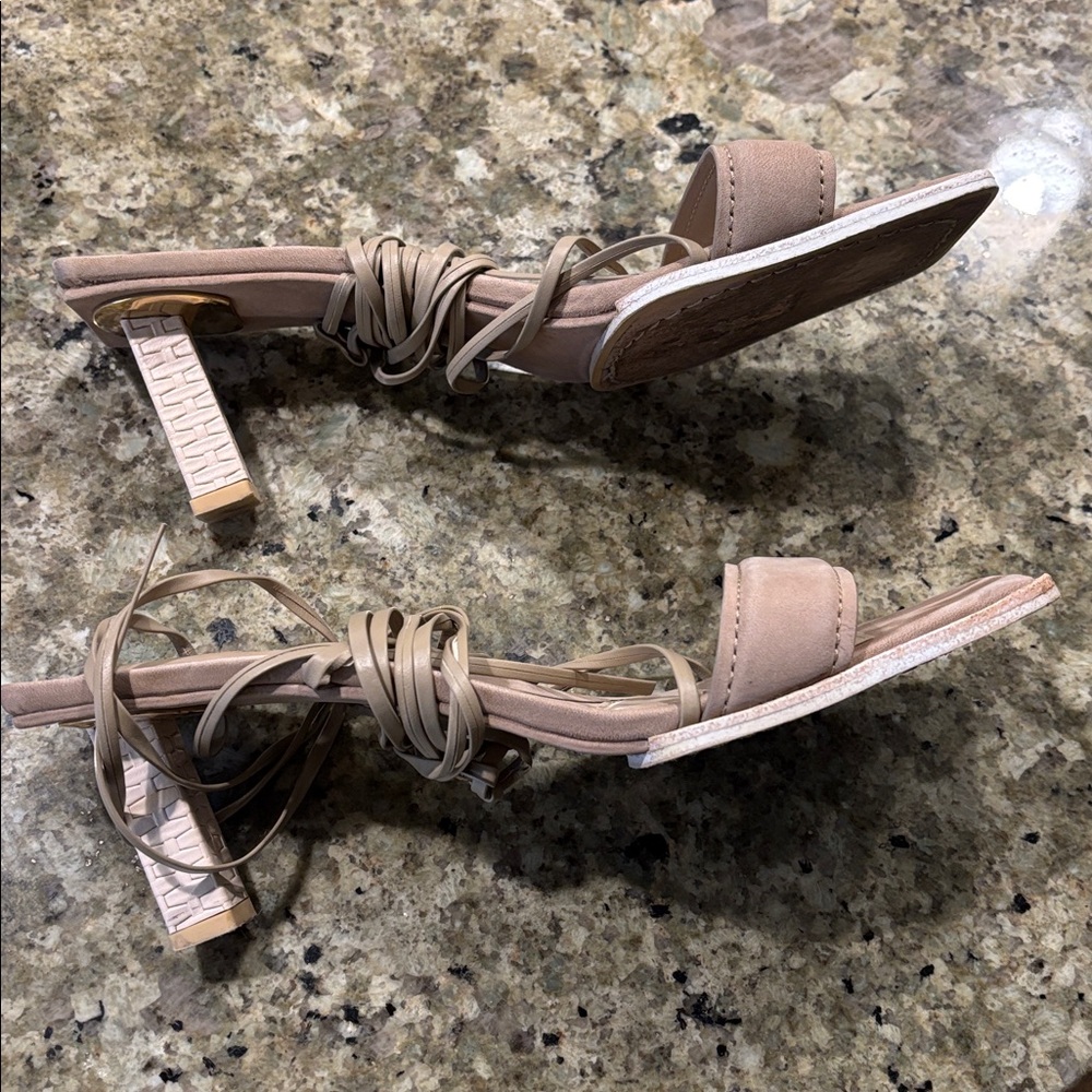 Jacquemus ankle strap shoes - Picture 2 of 8